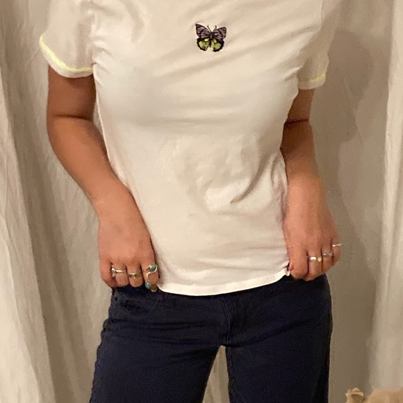 White divided butterfly t-shirt - Picture 1 of 4
